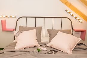 Apartment Shiny Love