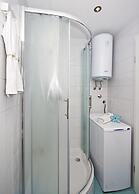 Apartment Shiny Love