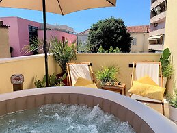 Apartment Shiny Love