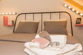 Apartment Shiny Love