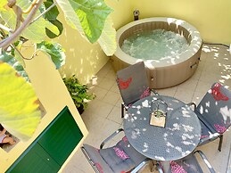 Apartment Shiny Love