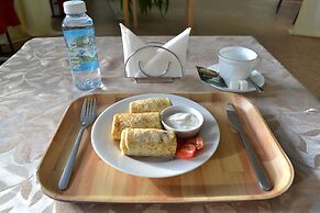 Green Hills Hotel