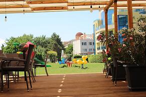 Aparthotel Marina Holiday Club & Spa