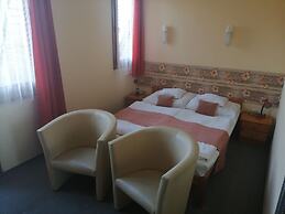Hotel Hajnal