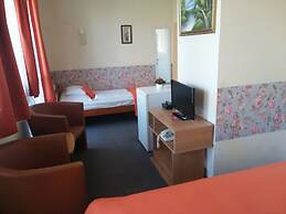 Hotel Hajnal