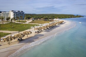 Ocean Coral Spring - All Inclusive