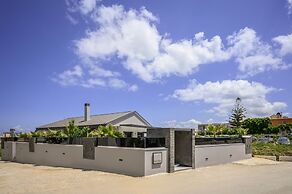 Sun Ray Beach life Villa