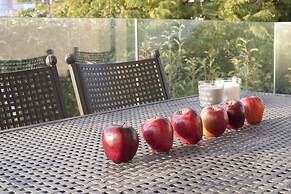 Voula, Modern, Minimal and Stylish Apartment