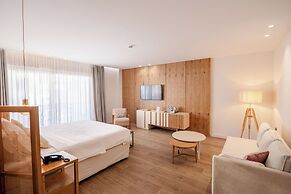 Glow Boutique Hotel & Suites