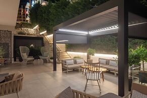 Glow Boutique Hotel & Suites