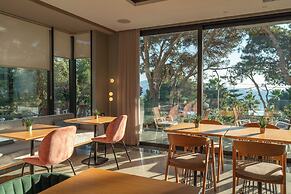 Glow Boutique Hotel & Suites