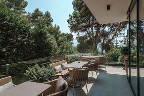 Glow Boutique Hotel & Suites