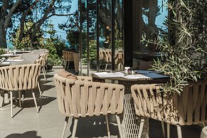 Glow Boutique Hotel & Suites