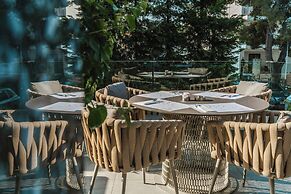 Glow Boutique Hotel & Suites