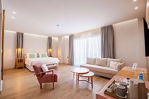 Glow Boutique Hotel & Suites