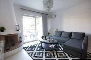 Glyfada, Modern Minimal Apartment