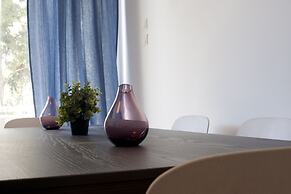 Palaio Faliro, Bright and Spacious Apartment