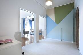 Palaio Faliro, Bright and Spacious Apartment