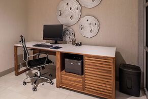 Hilton Garden Inn Kansas City Airport