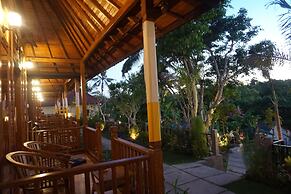 Kamasan Cottage By Reccoma