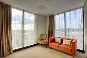 Ramada Suites by Wyndham Auckland Manukau Pacific Centre