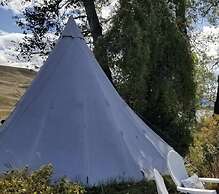 Oddfellow Inn & Farm