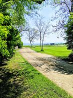 Oddfellow Inn & Farm