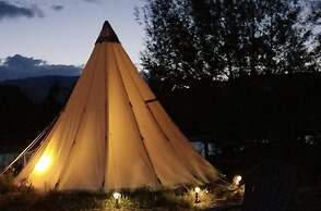 Oddfellow Inn & Farm