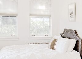 Oddfellow Inn & Farm