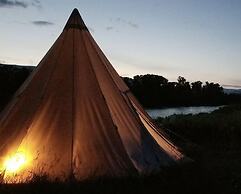 Oddfellow Inn & Farm