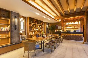 Lijang First Bay Hotel