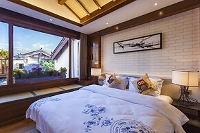 Lijang First Bay Hotel