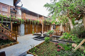 Lijang First Bay Hotel