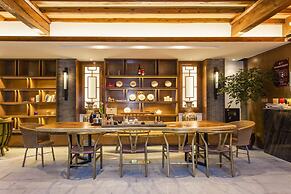 Lijang First Bay Hotel