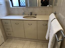 Riverton Lodge - Walk to Shopping Centre