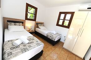 Castle View Bungalows