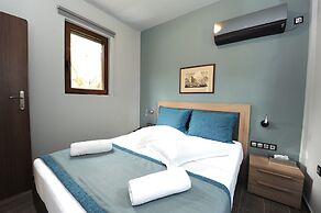 Castle View Bungalows