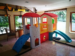 On The Hill Karon Resort