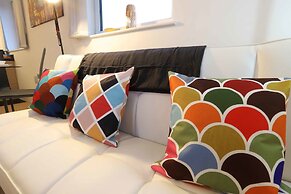 Mailbox Grand Central Prime Apartment- City View