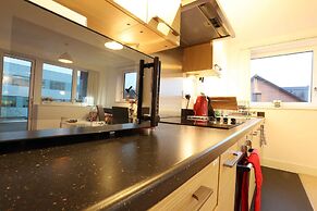 Mailbox Grand Central Prime Apartment- City View