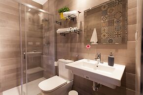 Cozy Flat Niño de Guevara