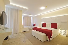 Hotel Perla Beach Luxury