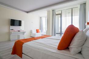 Hotel Perla Beach Luxury