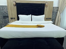 Heavenly Royal Apartments
