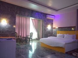 Heavenly Royal Apartments