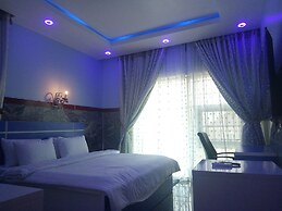 Heavenly Royal Apartments