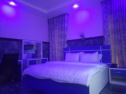 Heavenly Royal Apartments