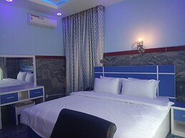 Heavenly Royal Apartments