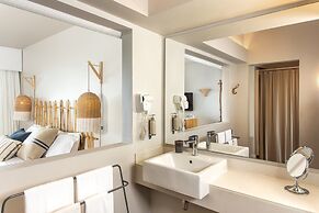 Lagoon Attitude - Adults Only