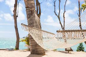 Lagoon Attitude - Adults Only